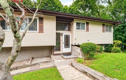 23 Howard Avenue, Valhalla, NY 10595