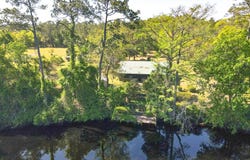 38 E M Davis Dr, Sopchoppy, FL 32358