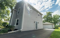 3305 Pheasant Drive, Rolling Meadows, IL 60008