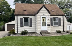 9917 Pleasant Avenue S, Bloomington, MN 55420