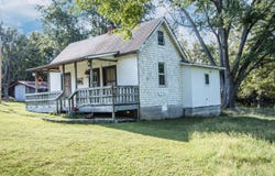 75 Chadwick Road, Fair Grove, MO 65648