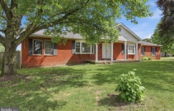 143 KNOLL Drive, MARTINSBURG, WV 25405