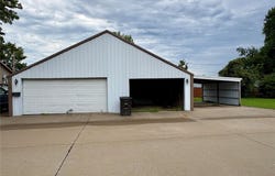 1145 W Saint Joseph Street, Perryville, MO 63775