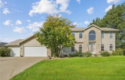 1826 29th Street NW, Cedar Rapids, IA 52405