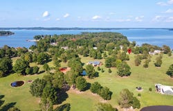 14 Sunburst Ln, Hemphill, TX 75948