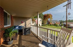 4913 Seneca, West Mifflin, PA 15122