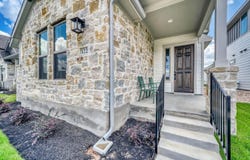 122 International St, Buda, TX 78610