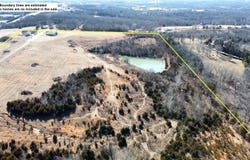 001 E Happy Sac Road, Saint Clair, MO 63084