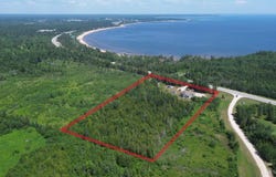 8082 W US 2 Highway, Manistique, MI 49854