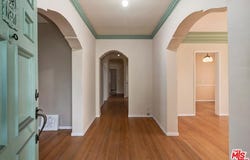 7932 Blackburn Ave, Los Angeles, CA 90048