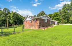 1069 Meadows Grove Road, Pine Knot, KY 42635