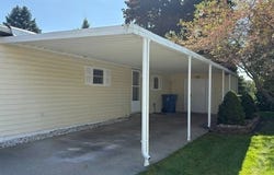 2728 Chickadee St, Rochester Hills, MI 48309