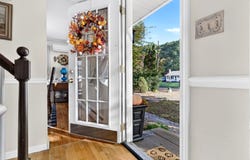 20 Bayberry Lane, Montville, CT 06382