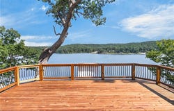 1050 Emerald Hills Drive, Edwards, MO 65326