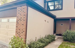 325 Shadowbend Drive, Wheeling, IL 60090