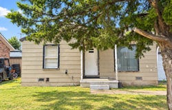 818 Avenue P, Sunray, TX 79086
