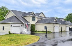 18 Ledges Court, Lewiston, ME 04240