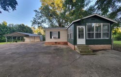 2427 Lawrence Hazel Road, Lawrence, MS 39336