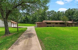 1320 Pinehill Drive, Jefferson, TX 75657