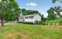 64 Sylvan Ter, North Andover, MA 01845