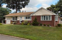 1005 Thompson Drive, Bay Shore, NY 11706