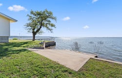 960 Lakeview Dr., Tow, TX 78672