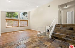 22840 Sparrowdell Dr, Calabasas, CA 91302