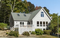 353 E Side Road, Boothbay, ME 04537