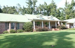 901 County Road 702, Blue Mountain, MS 38610