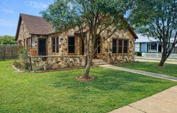 206 E Sandstone, Llano, TX 78643