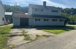 326 Riverside, Smithton, PA 15479