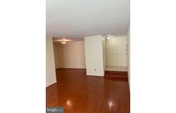 11232 CHESTNUT GROVE Square, RESTON, VA 20190