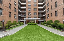 16 N Broadway, White Plains, NY 10601
