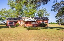 1261 Bluffton Rd, Fort Gaines, GA 39851