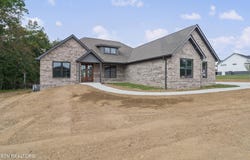 833 Keating Loop, Crossville, TN 38555