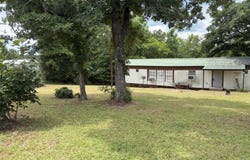 326 Balboa Drive, Jefferson, TX 75657