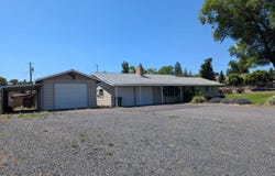 200 S Saginaw Ave, Hines, OR 97738