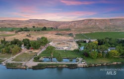 1768 Hwy 201, Adrian, OR 97901