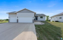 745 Fox Ct, Tea, SD 57064