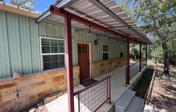 134 Elgin Woods Ln, Elgin, TX 78621