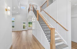 769 RILEY Dr, Silverton, OR 97381