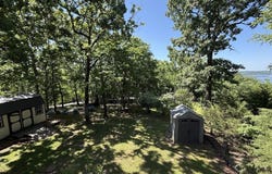 369 Crestview Drive, Ridgedale, MO 65739