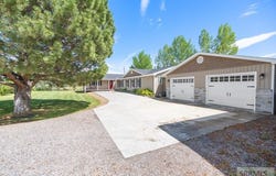 853 E 900 N, Shelley, ID 83274