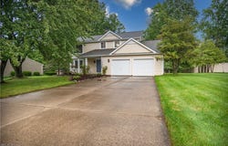 13801 Rustic Drive, North Royalton, OH 44133