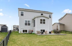 15519 Goodview Trail N, Hugo, MN 55038