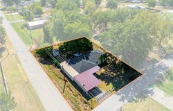 1426 Pastusek Avenue, Prague, OK 74864