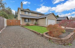 279 S 71ST St, Springfield, OR 97478