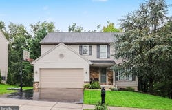 211 EDENDERRY Way, ENOLA, PA 17025