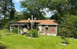 23 Parkers Rd, LAUREL, MS 39443