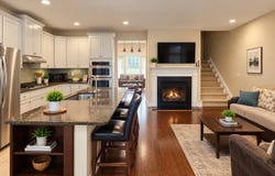 10 CREEKSIDE CT, Secaucus, NJ 07094